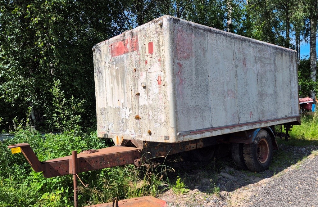 LASTBILSSLÄP ISOLERAT