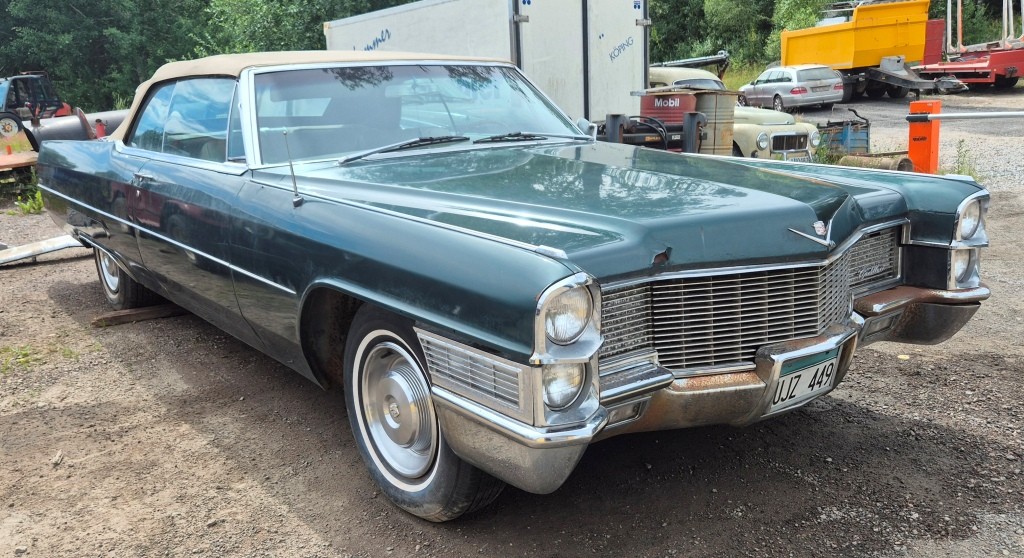 Cadillac DeVille Convertible -1965
