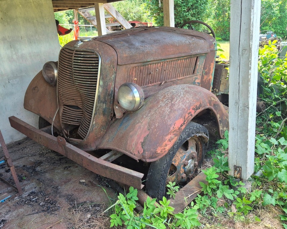 EPA-TRAKTOR FORD V8